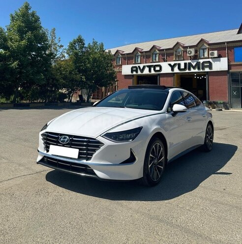 Hyundai Sonata-12
