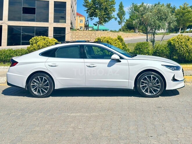 Hyundai Sonata-5
