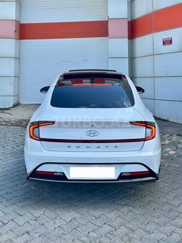 Hyundai Sonata-8