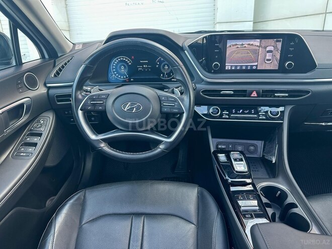 Hyundai Sonata-14