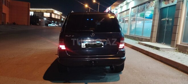 Mercedes ML 230-9
