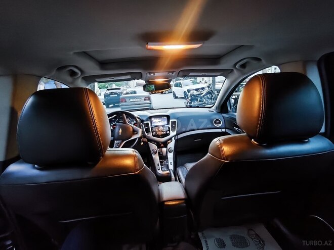 Chevrolet Cruze-8