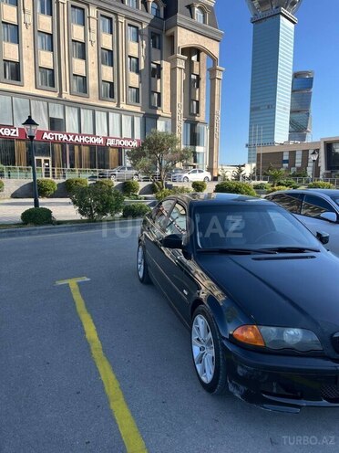 BMW 318-2