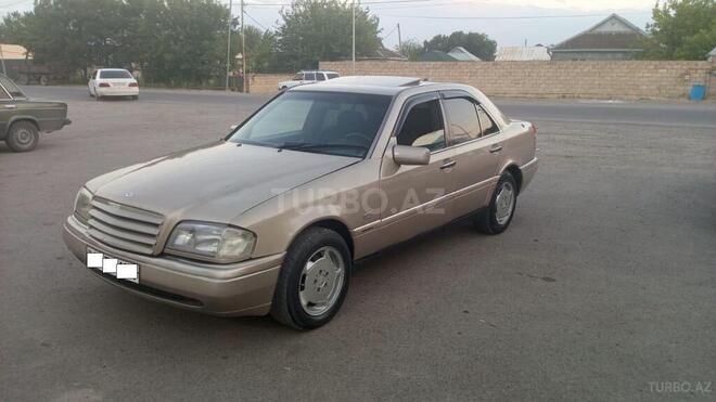 Mercedes C 220-2