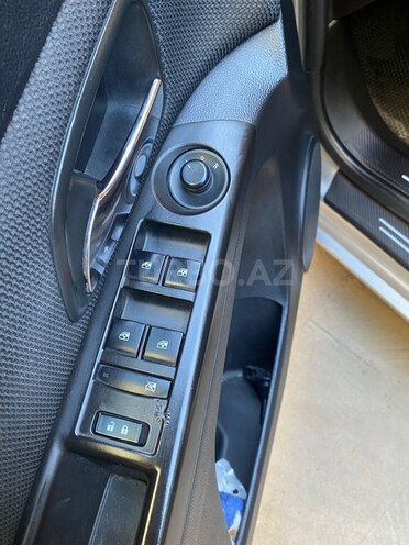 Chevrolet Cruze-8