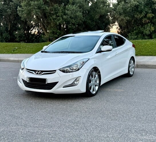 Hyundai Elantra-3