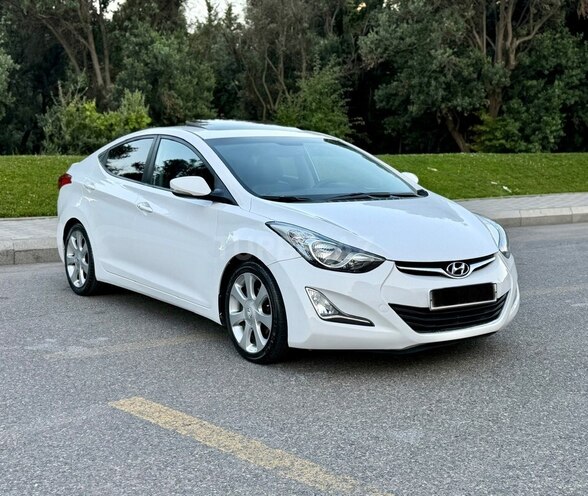Hyundai Elantra-4