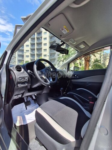 Nissan Note-5