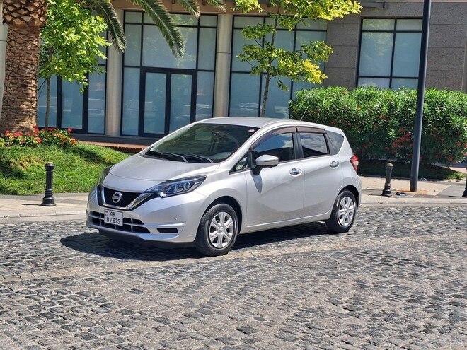 Nissan Note-2