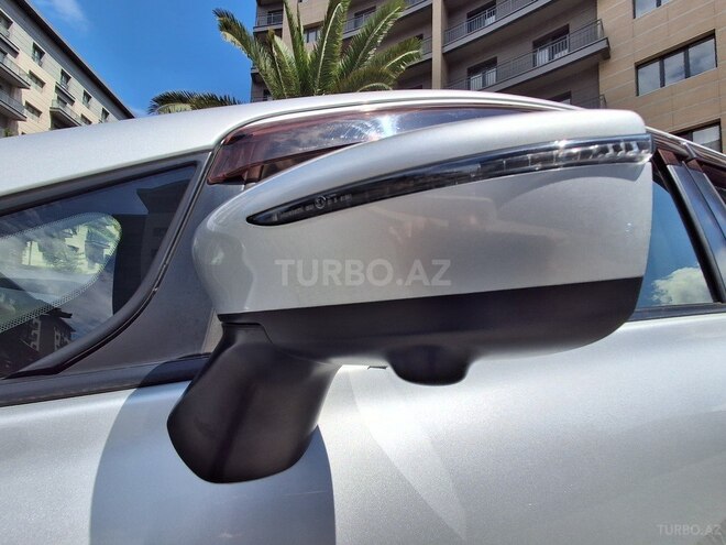 Nissan Note-8