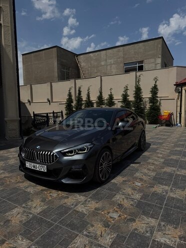 BMW 218-2