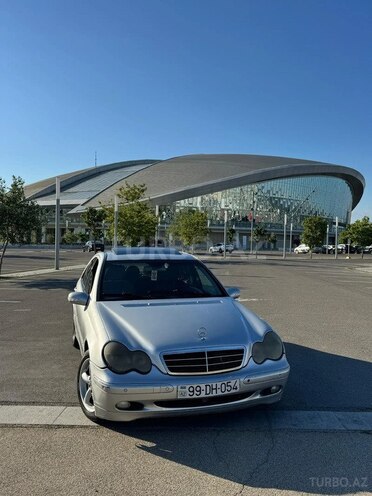 Mercedes C 200-1