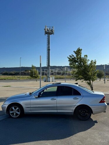 Mercedes C 200-2