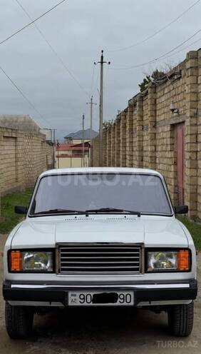 LADA (VAZ) 2107-1