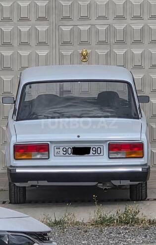 LADA (VAZ) 2107-2