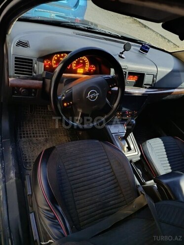 Opel Vectra-4