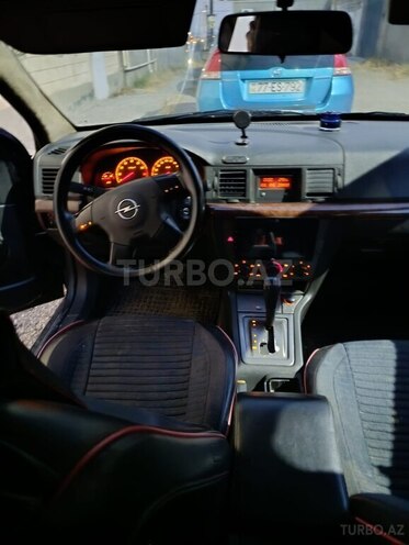 Opel Vectra-7