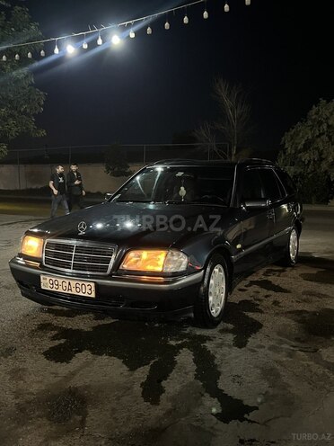 Mercedes C 220-2