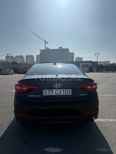 Hyundai Sonata-5