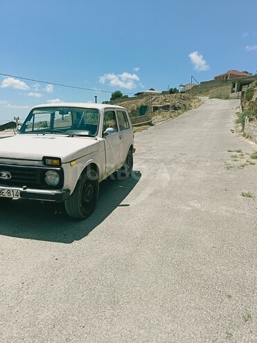 LADA (VAZ) Niva-2
