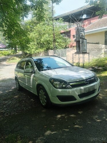 Opel Astra-10