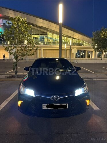 Toyota Camry-1