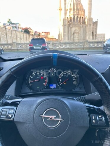 Opel Astra-12