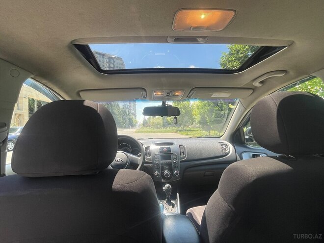 Kia Cerato-4
