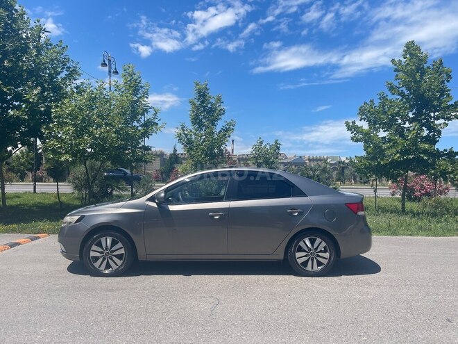 Kia Cerato-7