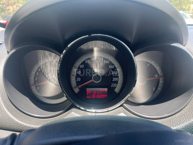Kia Cerato-8