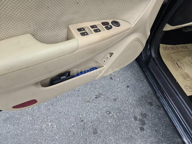 Hyundai Sonata-11
