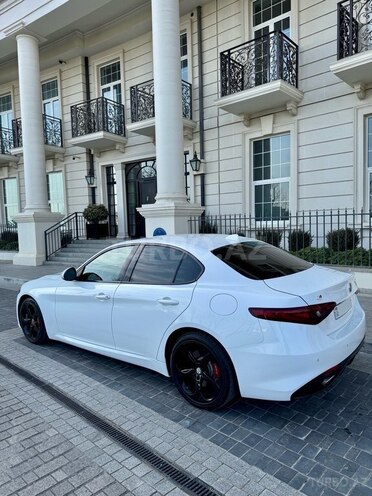 Alfa Romeo Giulia-4