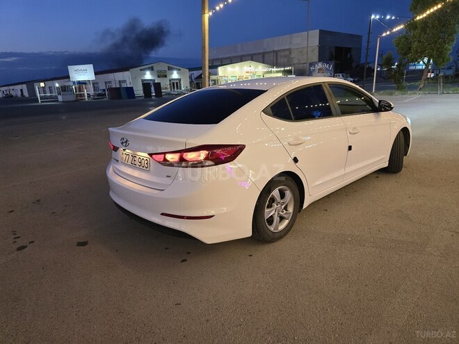 Hyundai Avante-2