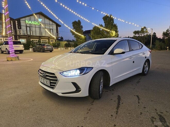 Hyundai Avante-5