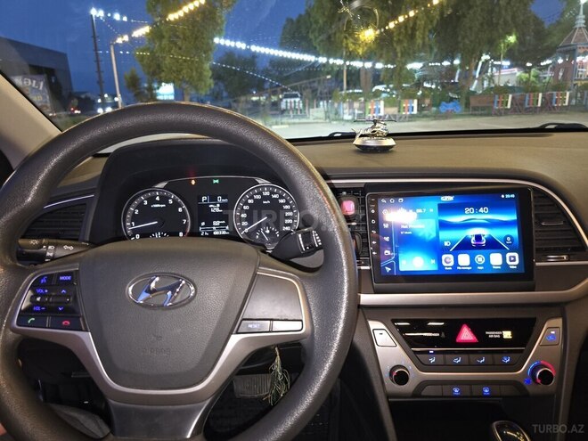 Hyundai Avante-7