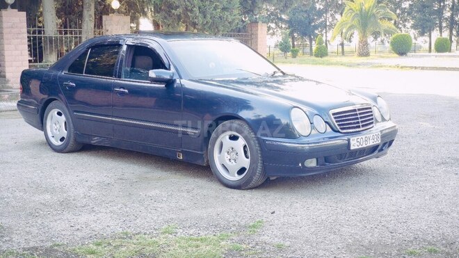 Mercedes E 220-5