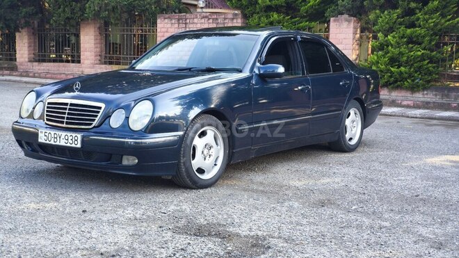 Mercedes E 220-4