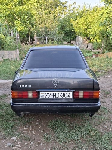 Mercedes 190-2
