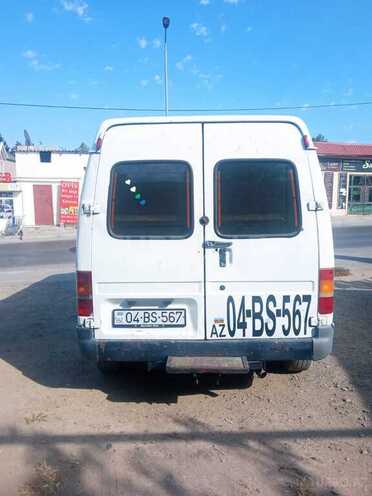 Ford Transit-3