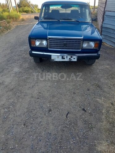 LADA (VAZ) 2107-1