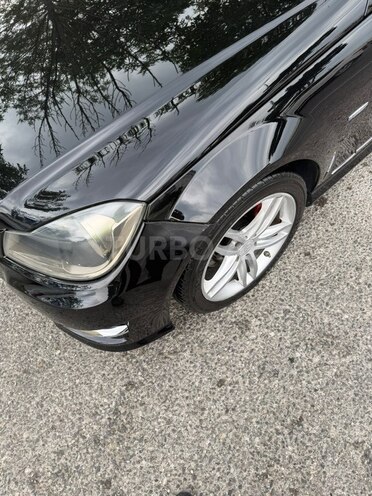 Mercedes C 250-9
