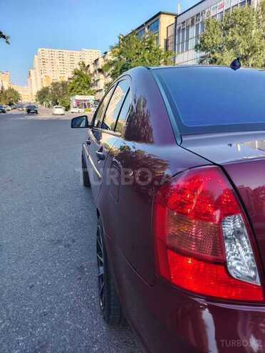 Hyundai Accent-6