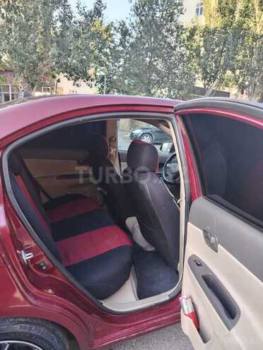 Hyundai Accent-11