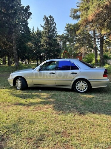 Mercedes C 240-4
