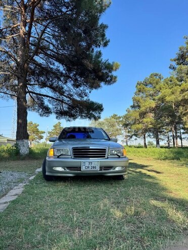 Mercedes C 240-8