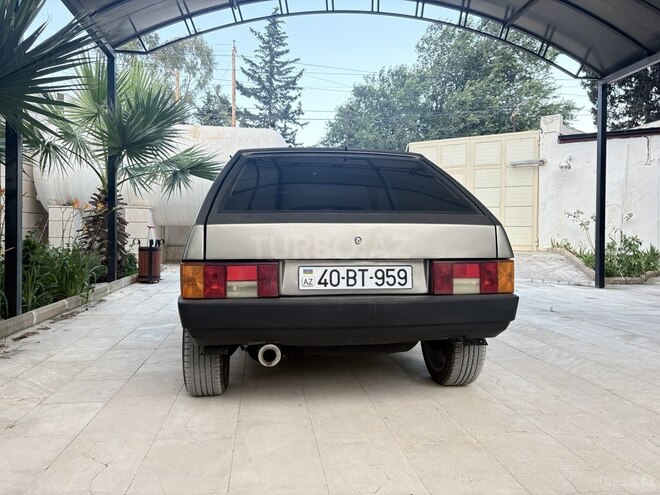 LADA (VAZ) 2108-4