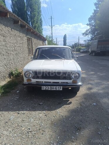 LADA (VAZ) 21011-1