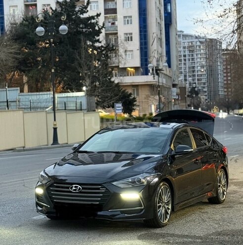 Hyundai Elantra-7