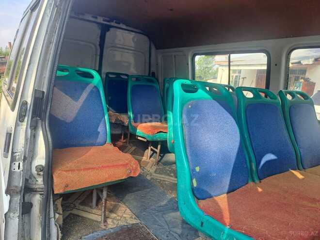 Ford Transit-5