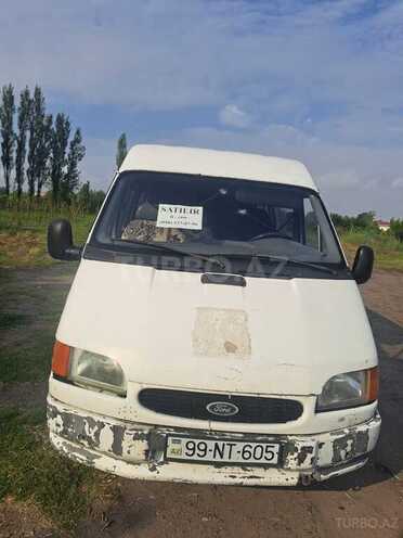 Ford Transit-1